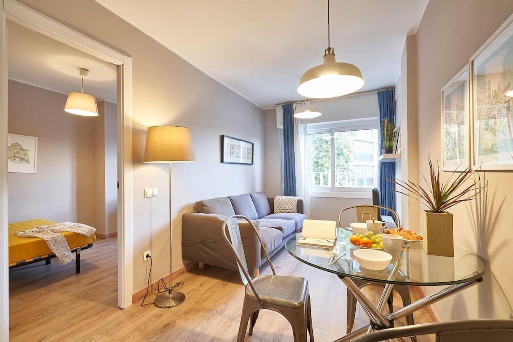 Bebarceloner Sant Andreu Apartments - 3 Bedrooms エクステリア 写真