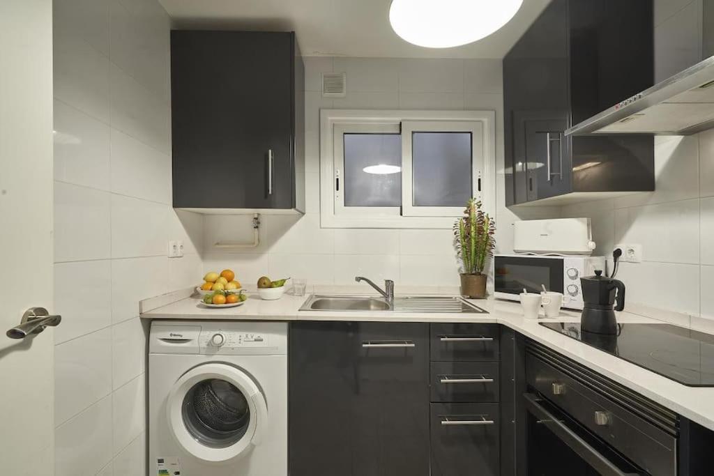 Bebarceloner Sant Andreu Apartments - 3 Bedrooms エクステリア 写真
